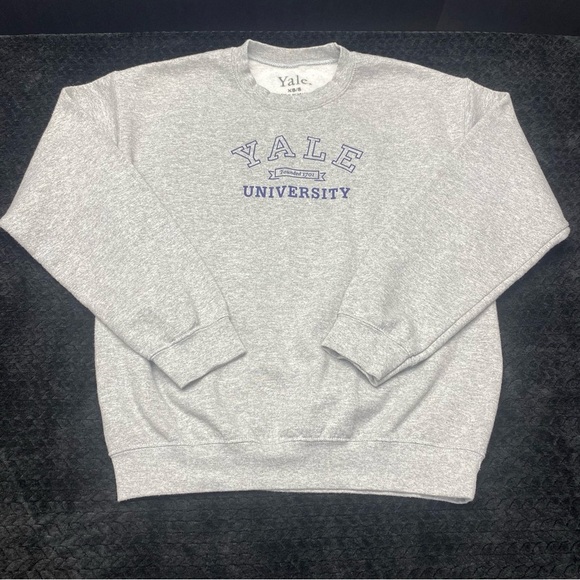 Yale University Crewneck Sweatshirt SM Gray/Navy COLLEGE COZY CASUAL - Picture 2 of 9